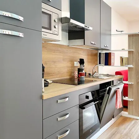 Holihome Redbon Apartament Alba Adriatica